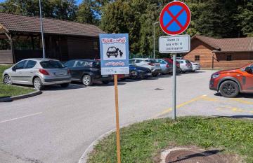 Znak Poljubi in odpelji