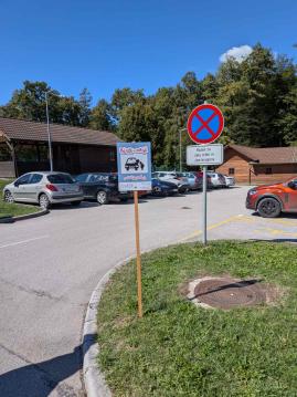 Znak Poljubi in odpelji